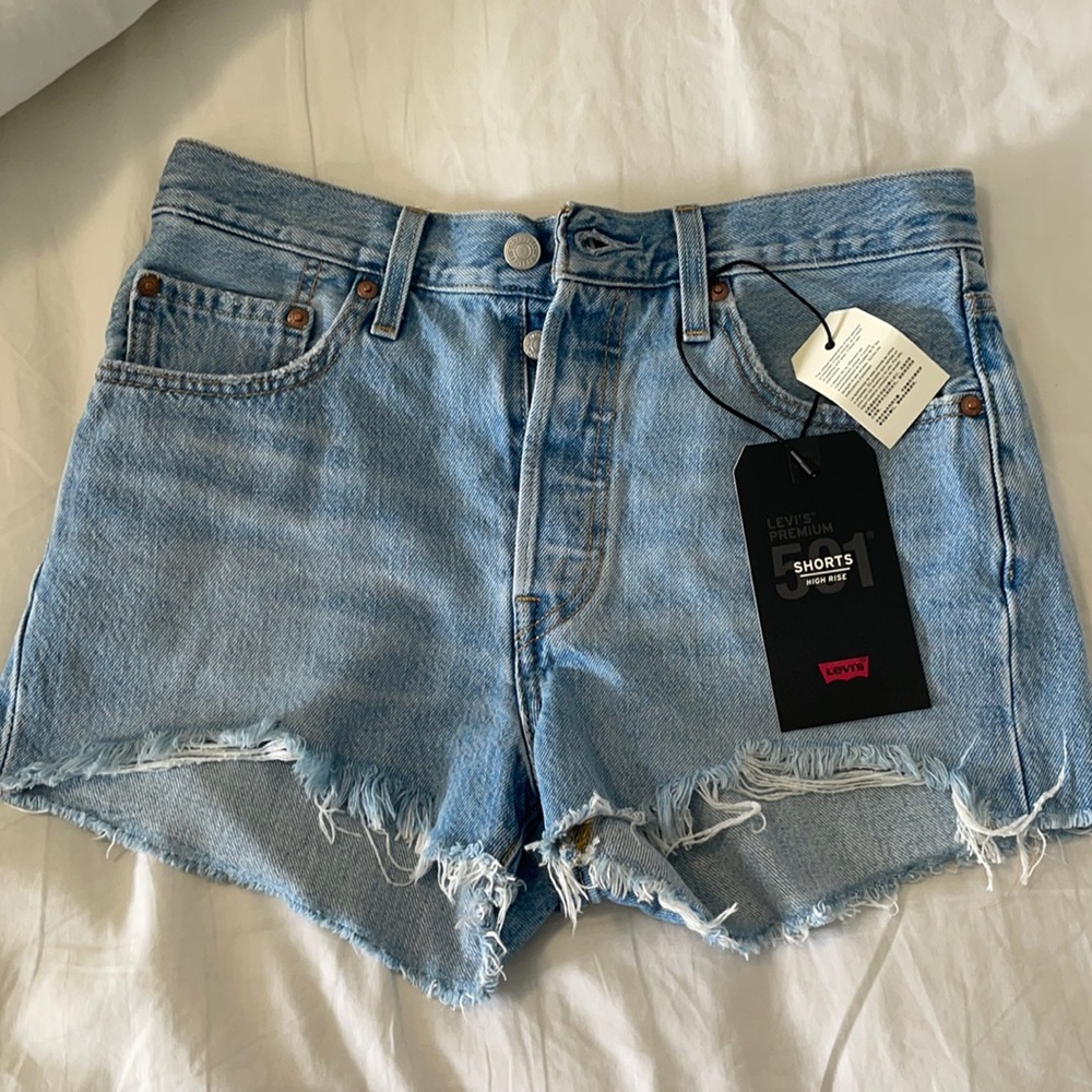 Levi’s high rise shorts